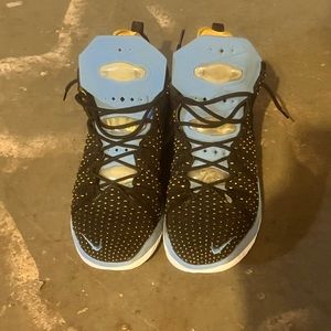 Lebron 18 ‘Lakers Heritage’